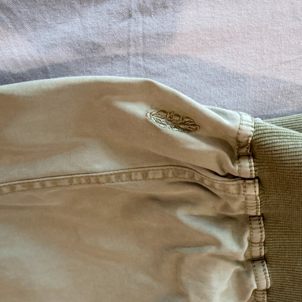 Free People Baggy Cargo Style pants with lots of pockets - Picture 10 of 11